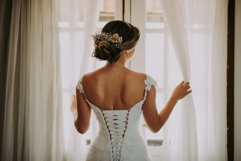 wedding dress tailoring bolton