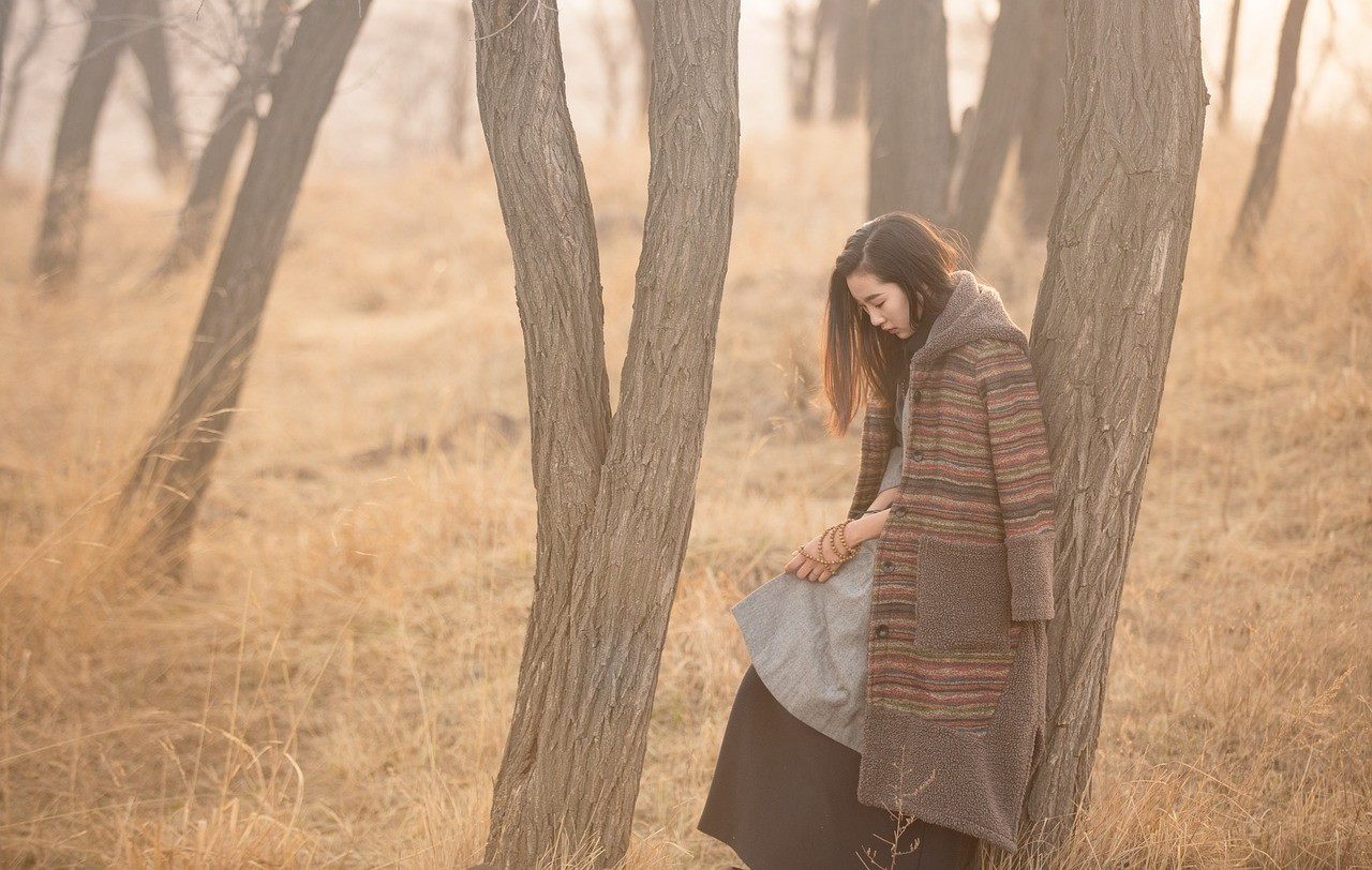 Wearing-your-summer-clothes-into-autumn