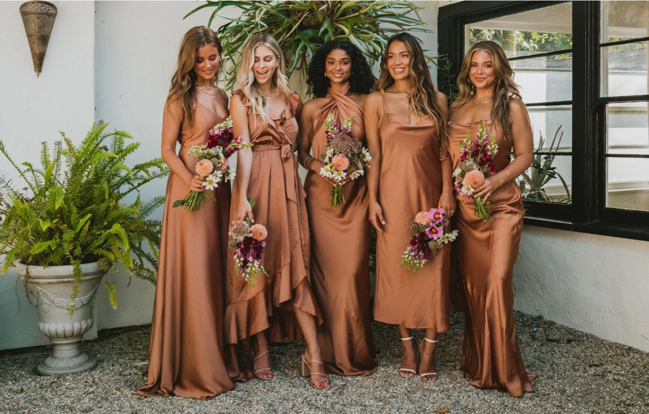 Autumnal-bridesmaid-colours--perfect-palettes-for-an-autumnal-wedding