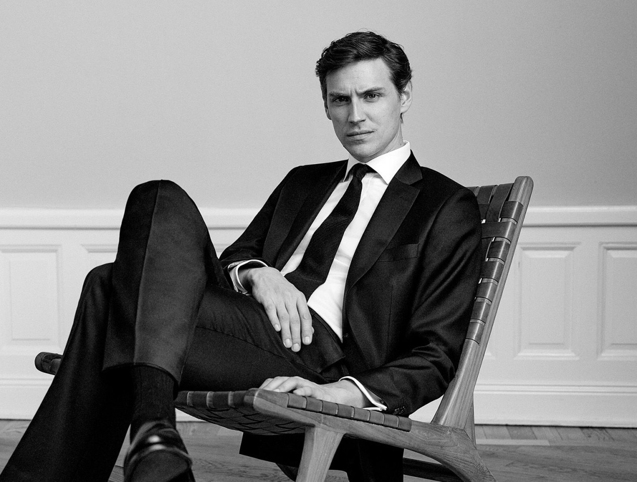 Four-types-of-suit-trousers-and-how-they-should-fit